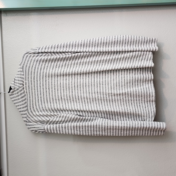 Mesh & Lace Crossover Style Sweater - Picture 3 of 3